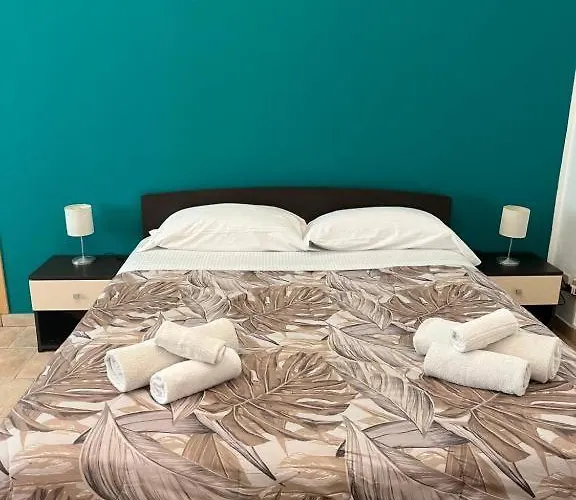 Casa Levante Апартаменты Чефалу